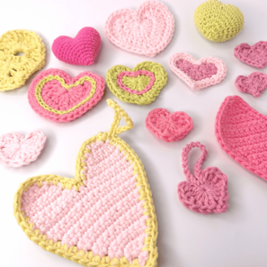 10 Free Crochet Patterns for Love Hearts