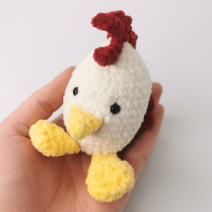 Free Eggy Farm Friend Crochet Pattern: Hetty the Hen